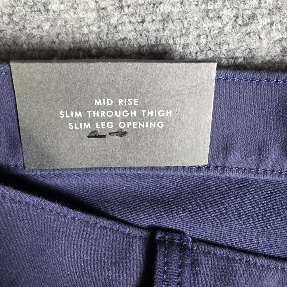 Banana Republic Traveler Chino Pants Men's 28X30 Blue Slim Fit Mid Rise - NWT - Picture 3 of 9